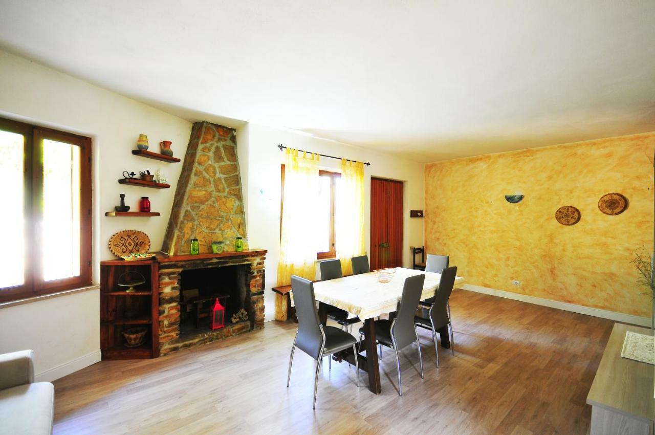 הוילה פורטו אוטיאולו Residenza I Melograni מראה חיצוני תמונה