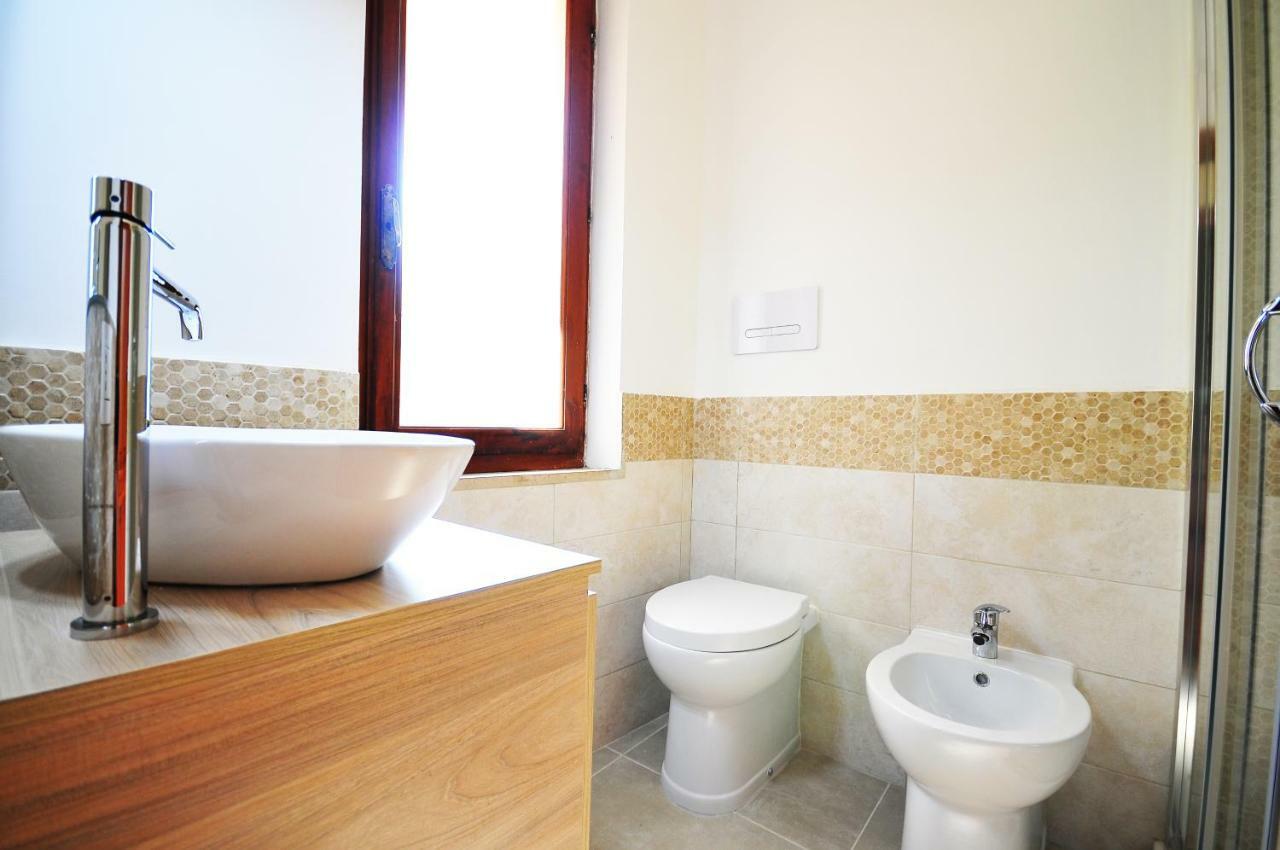 הוילה פורטו אוטיאולו Residenza I Melograni מראה חיצוני תמונה