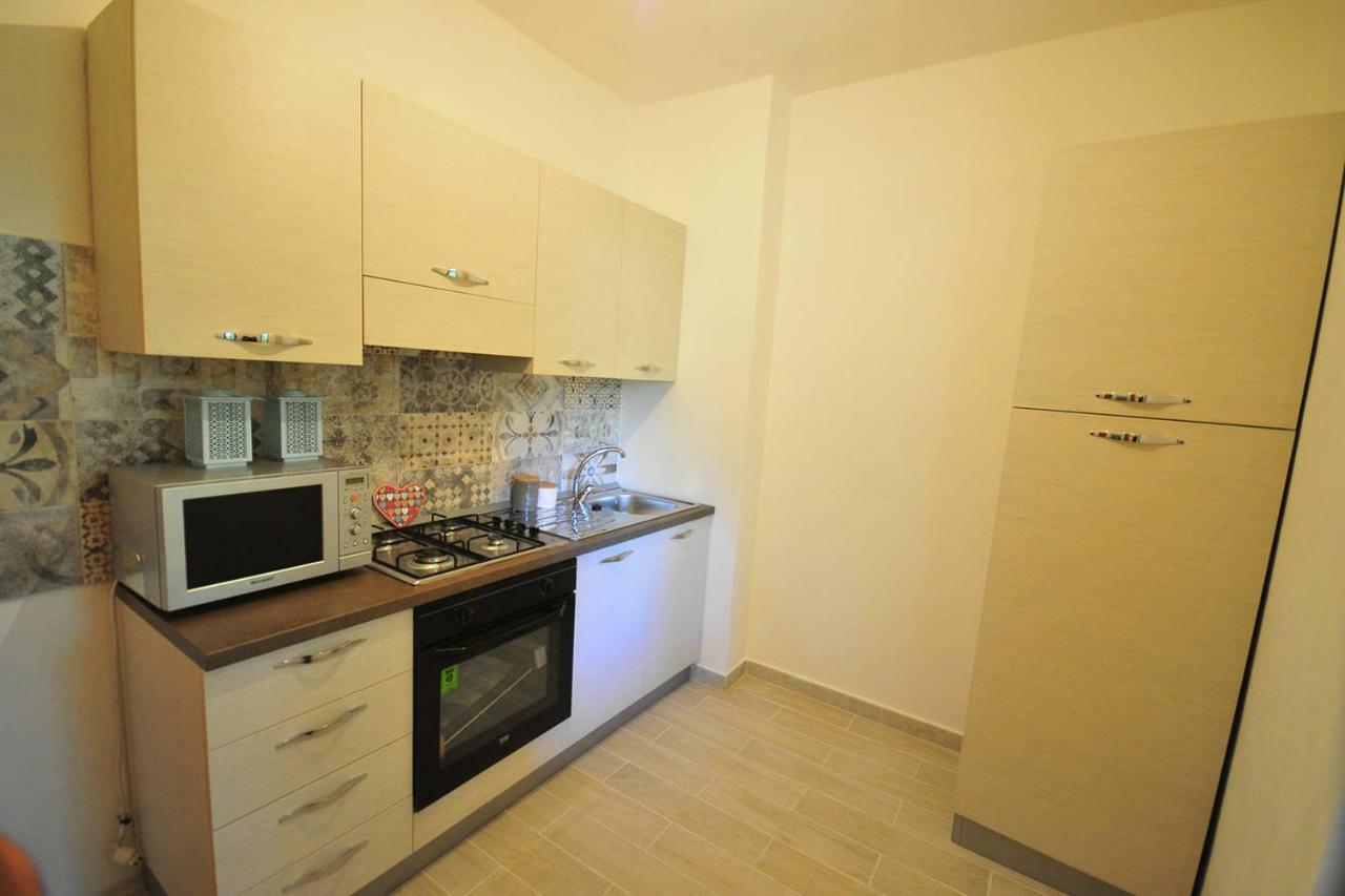 הוילה פורטו אוטיאולו Residenza I Melograni מראה חיצוני תמונה