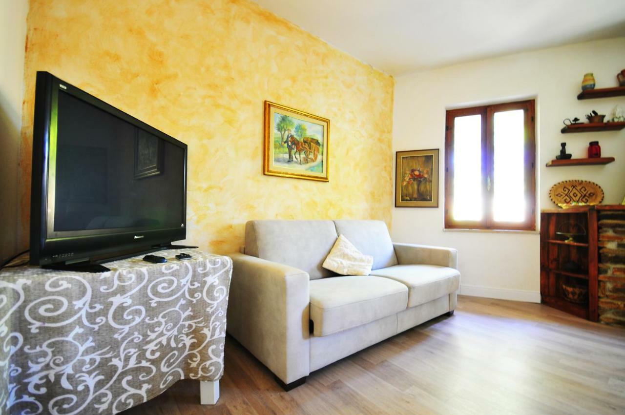 הוילה פורטו אוטיאולו Residenza I Melograni מראה חיצוני תמונה